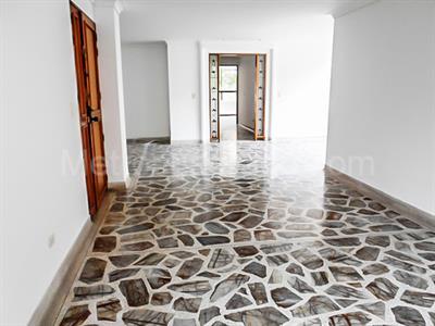 Apartamento de 3 alcobas en arriendo en El Poblado, Medellín, 146 m² · foto 4 de 17