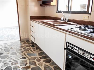 Apartamento de 3 alcobas en arriendo en El Poblado, Medellín, 146 m² · foto 6 de 17