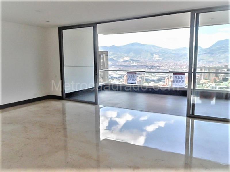 Spacious 3BR Apartment in El Poblado (Closed Community) - 2