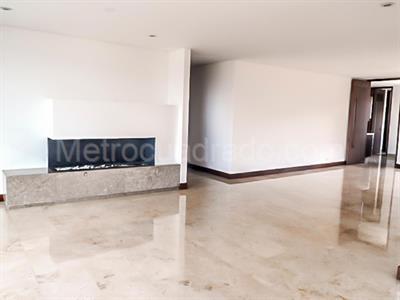 Apartamento en venta en El Poblado, Medellín · foto 3 de 20