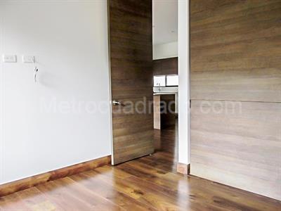 Apartamento en venta en El Poblado, Medellín · foto 7 de 13