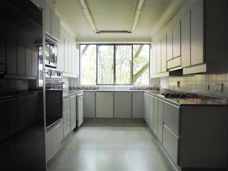 Apartamento Elegante de 4 Alcobas en El Poblado - 8