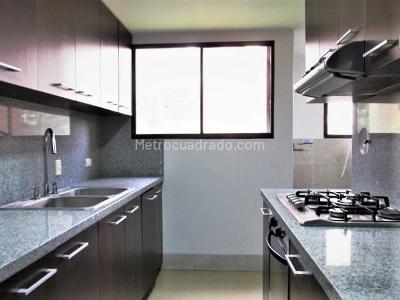 Apartamento en venta en El Poblado, Medellín · foto 5 de 16