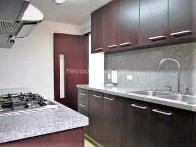 Apartamento en venta en El Poblado, Medellín · foto 6 de 16
