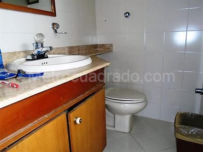 Apartamento en venta en El Poblado, Medellín · foto 15 de 18