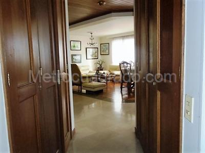 Apartamento en venta en El Poblado, Medellín · foto 7 de 18