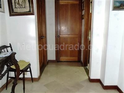 Apartamento en venta en El Poblado, Medellín · foto 9 de 18