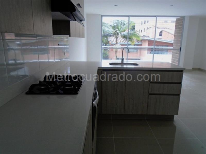 Spacious 3BR Apartment in El Poblado - 4