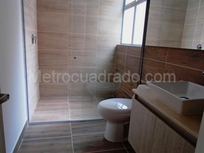 Apartamento en venta en El Poblado, Medellín · foto 8 de 12