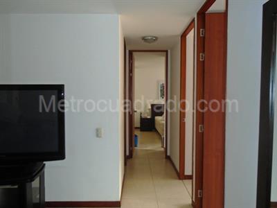 Apartamento de 3 alcobas en arriendo en El Poblado, Medellín, 94 m² · foto 7 de 16
