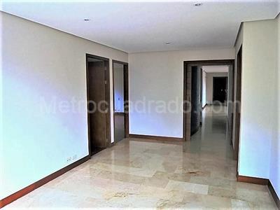 Apartamento en venta en El Poblado, Medellín · foto 6 de 20
