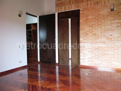 Casa de 4 alcobas en venta en Envigado Alto Del Escobero, Envigado, 430 m² · foto 8 de 20