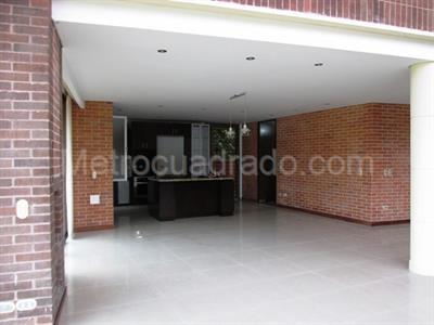 Casa de 4 alcobas en venta en Envigado Alto Del Escobero, Envigado, 430 m² · foto 4 de 20