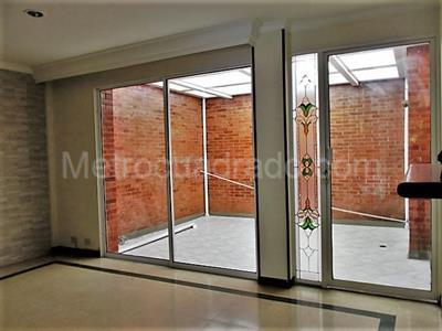 Casa en venta en La Abadia, Envigado · foto 2 de 20
