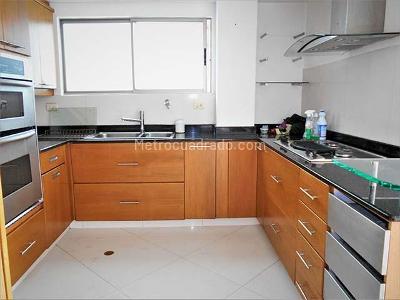 Casa de 3 alcobas en venta en Aves Maria, Sabaneta, 347 m² · foto 5 de 19