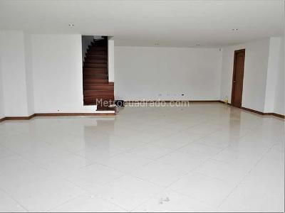 Casa de 3 alcobas en venta en Aves Maria, Sabaneta, 347 m² · foto 7 de 19