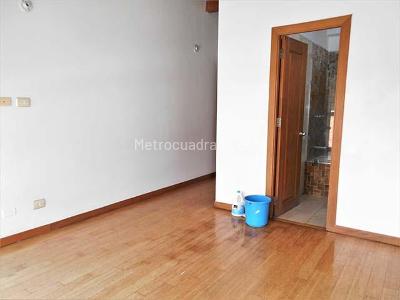 Casa de 3 alcobas en venta en Aves Maria, Sabaneta, 347 m² · foto 13 de 19