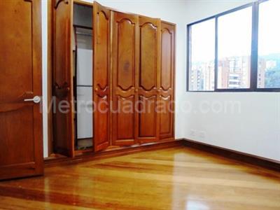 Apartamento de 3 alcobas en venta en El Poblado, Medellín, 180 m² · foto 10 de 17