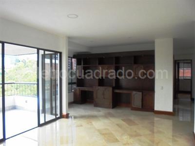 Apartamento de 3 alcobas en venta en El Poblado, Medellín, 180 m² · foto 5 de 17