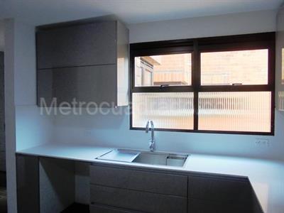 Apartamento de 3 alcobas en venta en El Poblado, Medellín, 180 m² · foto 7 de 17