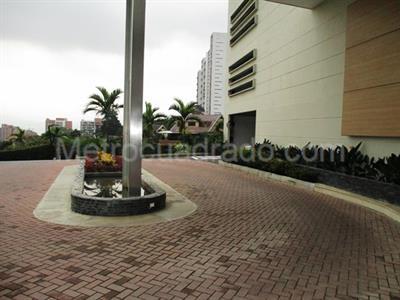 Apartamento de 3 alcobas en venta en El Poblado, Medellín, 205 m² · foto 20 de 20