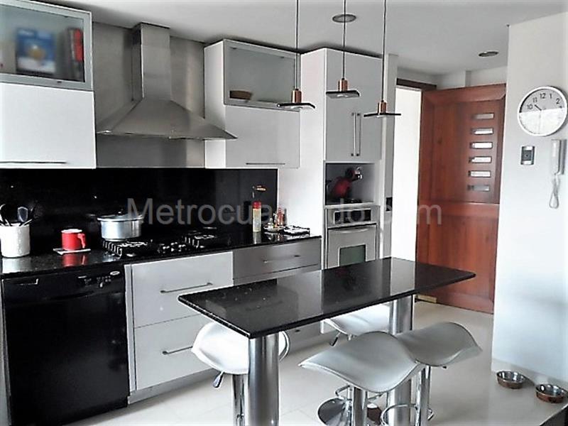 Apartamento en Venta y Arriendo, EL POBLADO, Medellín - Widok 6