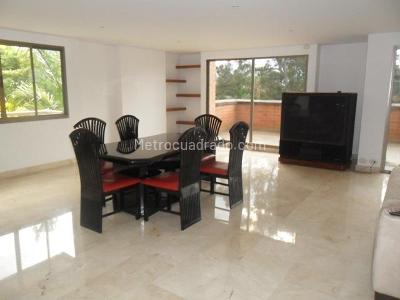 Apartamento de 3 alcobas en venta en El Poblado, Medellín, 469 m² · foto 5 de 18