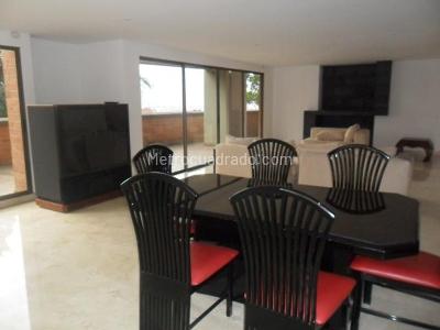 Apartamento de 3 alcobas en venta en El Poblado, Medellín, 469 m² · foto 4 de 18