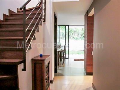 Casa de 3 alcobas en venta en El Atravezado, Envigado, 180 m² · foto 6 de 20