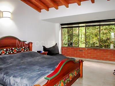 Casa de 3 alcobas en venta en El Atravezado, Envigado, 180 m² · foto 9 de 20
