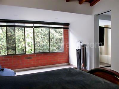 Casa de 3 alcobas en venta en El Atravezado, Envigado, 180 m² · foto 10 de 20