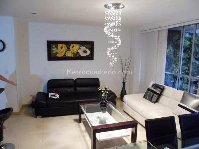 Apartamento de 3 alcobas en venta en El Poblado, Medellín, 130 m² · foto 2 de 17
