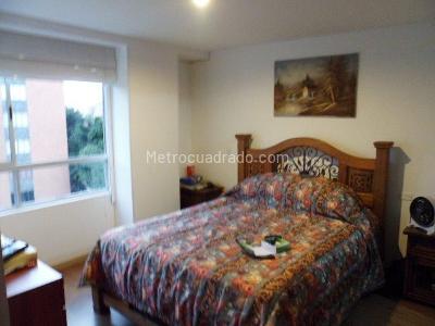 Apartamento de 3 alcobas en venta en El Poblado, Medellín, 130 m² · foto 4 de 17