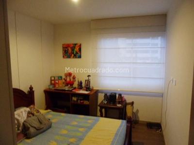 Apartamento de 3 alcobas en venta en El Poblado, Medellín, 130 m² · foto 7 de 17