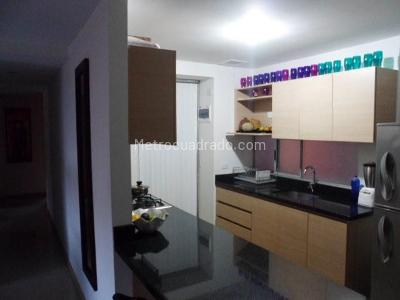 Apartamento de 3 alcobas en venta en El Poblado, Medellín, 130 m² · foto 8 de 17