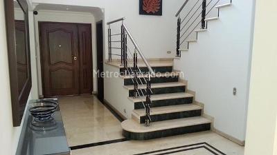 Casa de 4 alcobas en venta en El Poblado, Medellín, 395 m² · foto 7 de 20