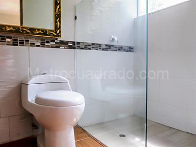 Apartamento de 4 alcobas en venta en El Poblado, Medellín, 268 m² · foto 16 de 19