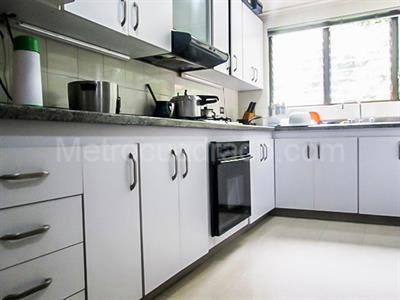 Apartamento de 4 alcobas en venta en El Poblado, Medellín, 268 m² · foto 5 de 19