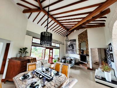 Casa de 4 alcobas en venta en Alto Del Escobero, Envigado, 400 m² · foto 4 de 16
