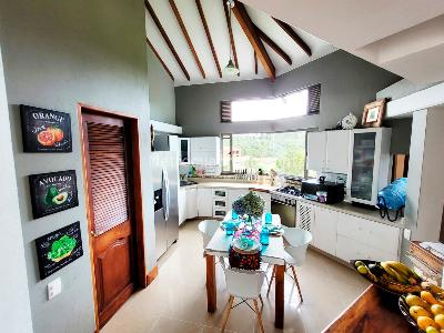 Casa de 4 alcobas en venta en Alto Del Escobero, Envigado, 400 m² · foto 5 de 16