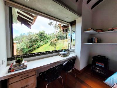 Casa de 4 alcobas en venta en Alto Del Escobero, Envigado, 400 m² · foto 14 de 16
