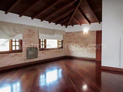 Casa de 5 alcobas en venta en Altos Del Escobero, Envigado, 510 m² · foto 11 de 20