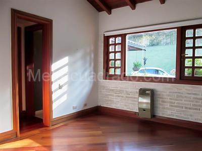 Casa de 5 alcobas en venta en Altos Del Escobero, Envigado, 510 m² · foto 13 de 20