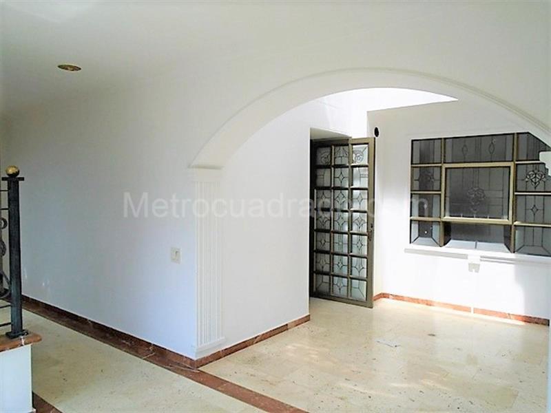 Spacious 4BR House in El Poblado - 4