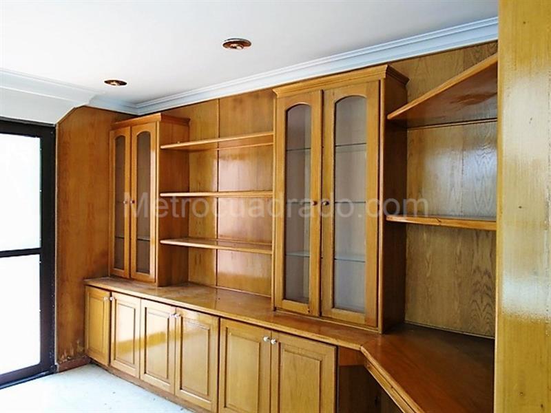 Spacious 4BR House in El Poblado - 6