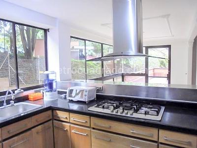 Apartamento de 3 alcobas en venta en El Poblado, Medellín, 323 m² · foto 7 de 19