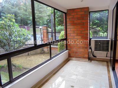 Apartamento de 3 alcobas en venta en El Poblado, Medellín, 323 m² · foto 12 de 19