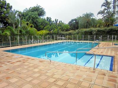 Apartamento de 3 alcobas en venta en El Poblado, Medellín, 323 m² · foto 18 de 19