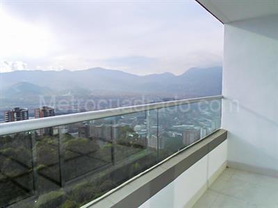 Apartamento de 3 alcobas en venta en El Poblado, Medellín, 135 m² · foto 17 de 18