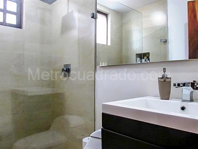 Casa de 3 alcobas en venta en Via Las Palmas, Envigado, 320 m² · foto 14 de 16